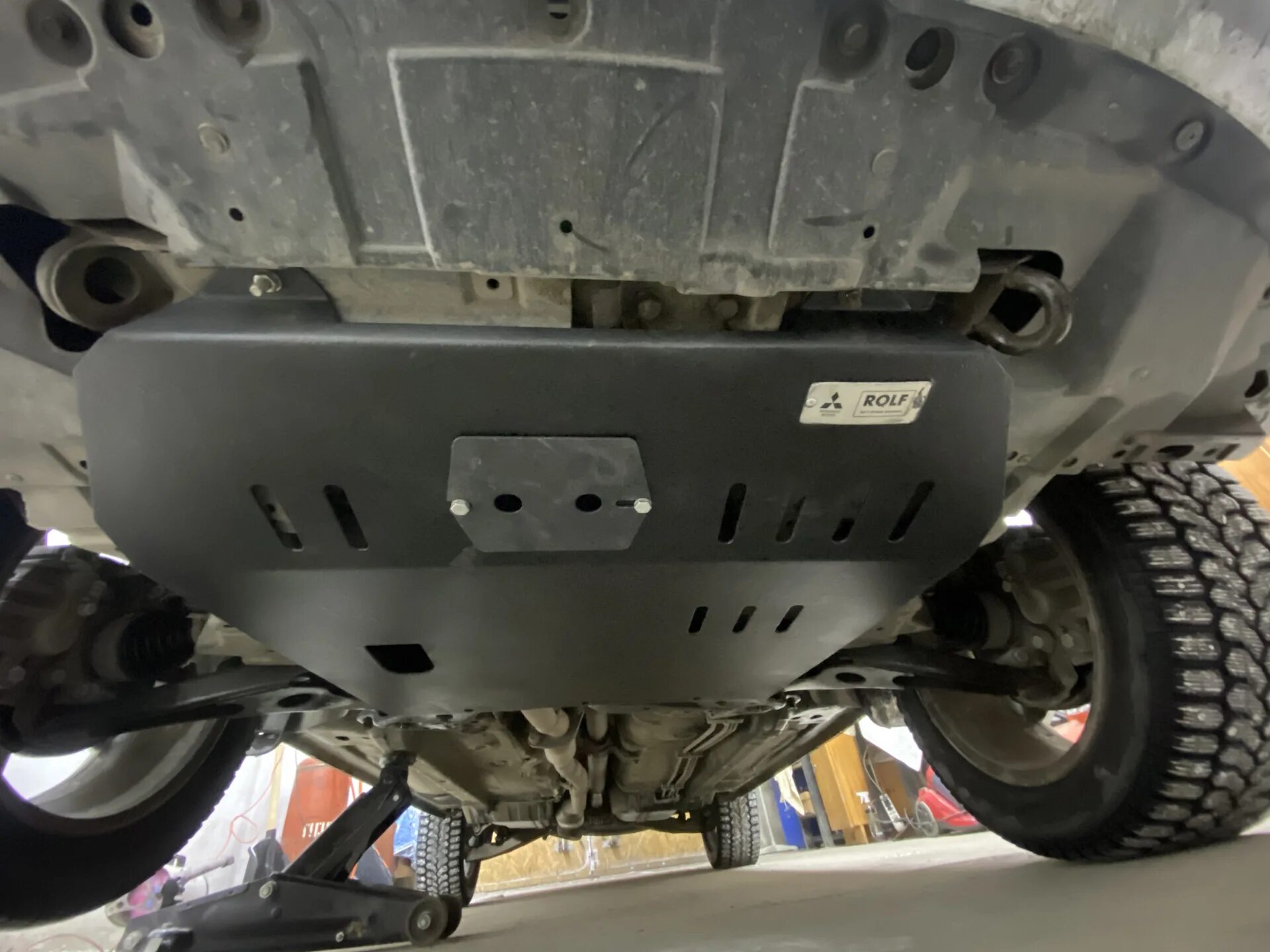 Защита картера mitsubishi outlander 3. Защита outlander xl. Защита картера outlander 2012. Защита двигателя mitsubishi outlander 3. Защита outlander xl.