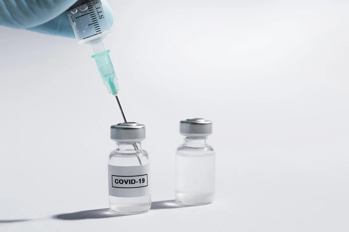 Вакцина от Covid-19. Вакцина ковид 19. Вакцинация картинки. Экспертиза вакцин.