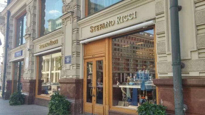 Стефано ричи орел. Stefano ricci moscow. Stefano ricci москва тверская. Stefano ricci бутик. Stefano ricci moscow.