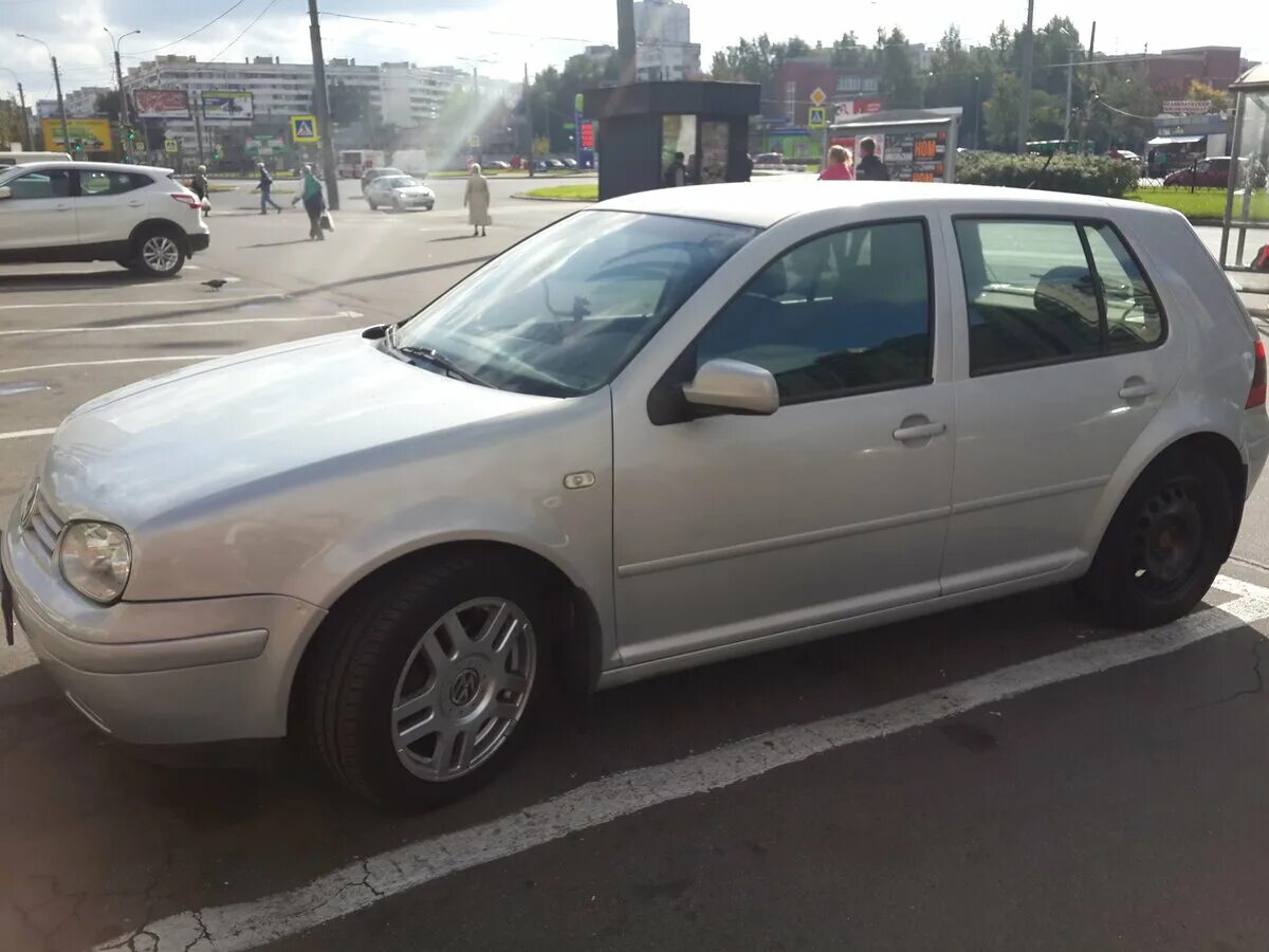 Volkswagen golf 4 grey. Гольф 4 2000. Фольксваген гольф 4 1. Черный гольф 4 2000. Гольф 4 3 дверный.