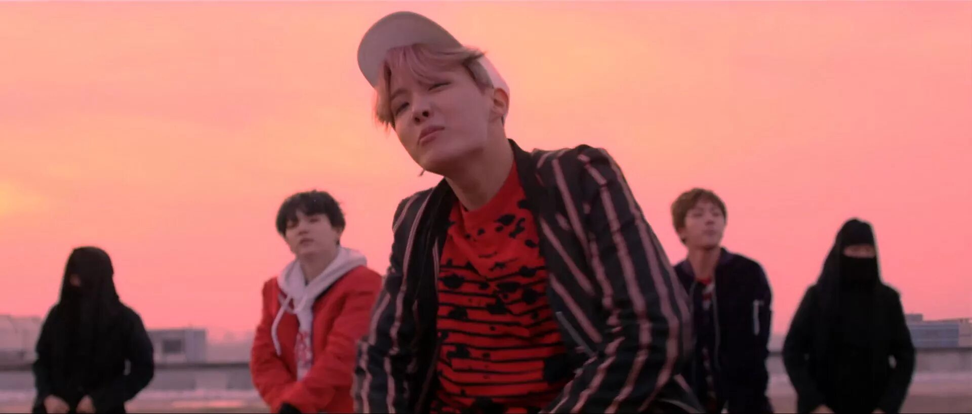 Hope not today. Suga not today. Hope not today. Bts группа чон хосок. Bts not today jin.