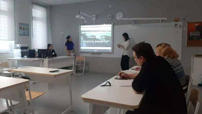 директор школы 8 мытищи. работа мытищи школа. мытищи 5 школа московская область. школа 31 мытищи 6 в. директор школы 31 мытищи.