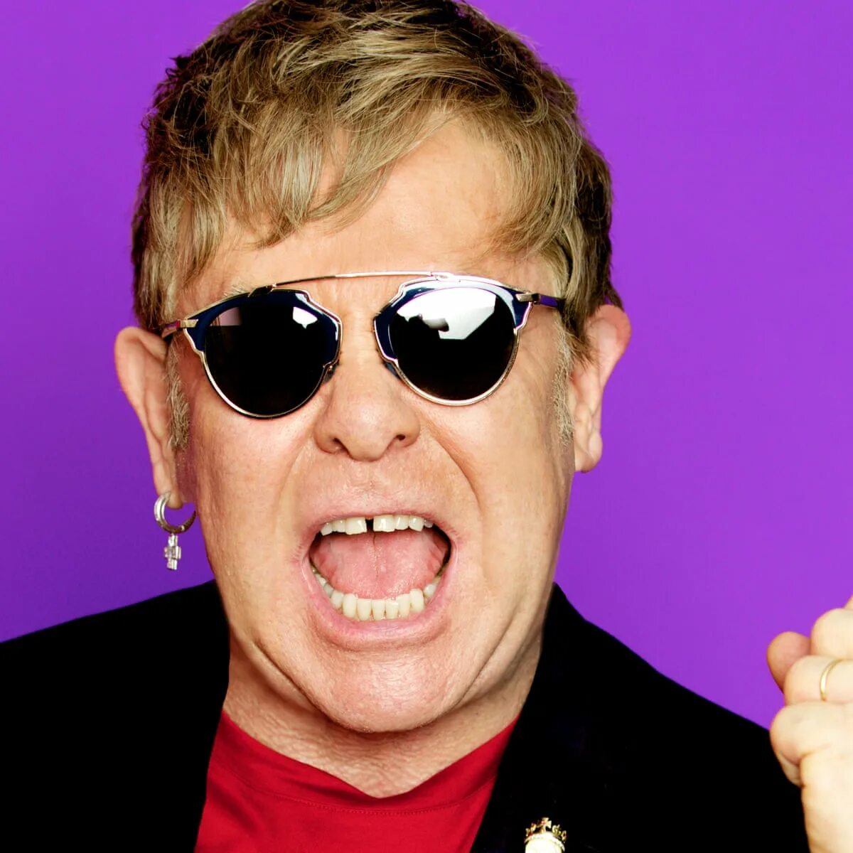 Elton john rock. Элтон Джон. Elton John 1996. Elton John 2005. Элтон Джон и Берни топин.