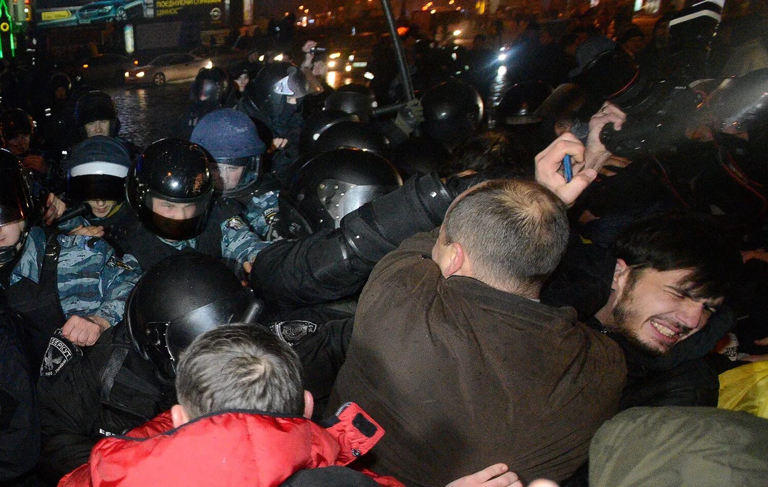 Ночные нападения. Беркут 2014 на Евромайдане. Евромайдан на Украине в 2014 Беркут.