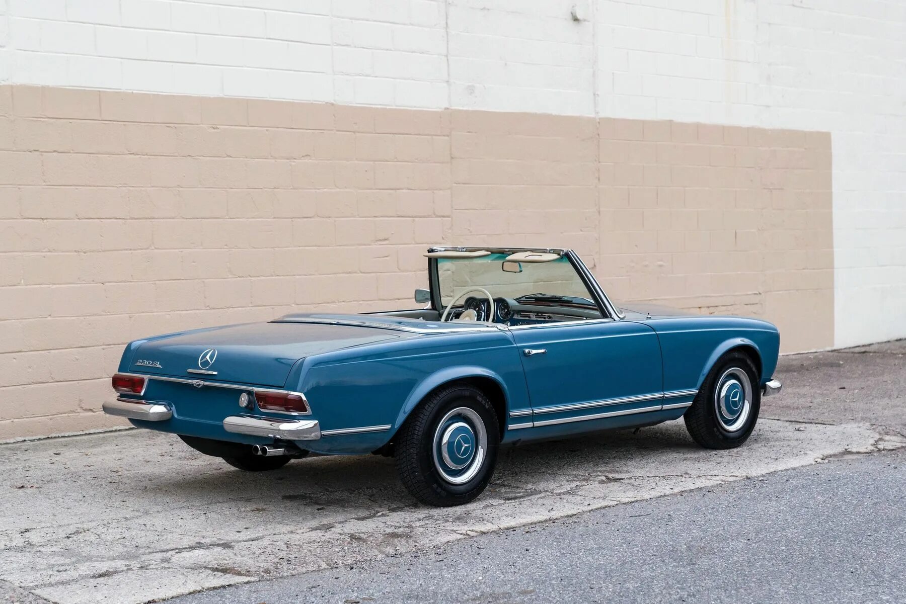 Мерседес бенц 230 сл. Мерседес 230 сл. Mercedes-benz 230 sl достучаться до небес. Mercedes: 230sl w113. Mercedes 230 sl.