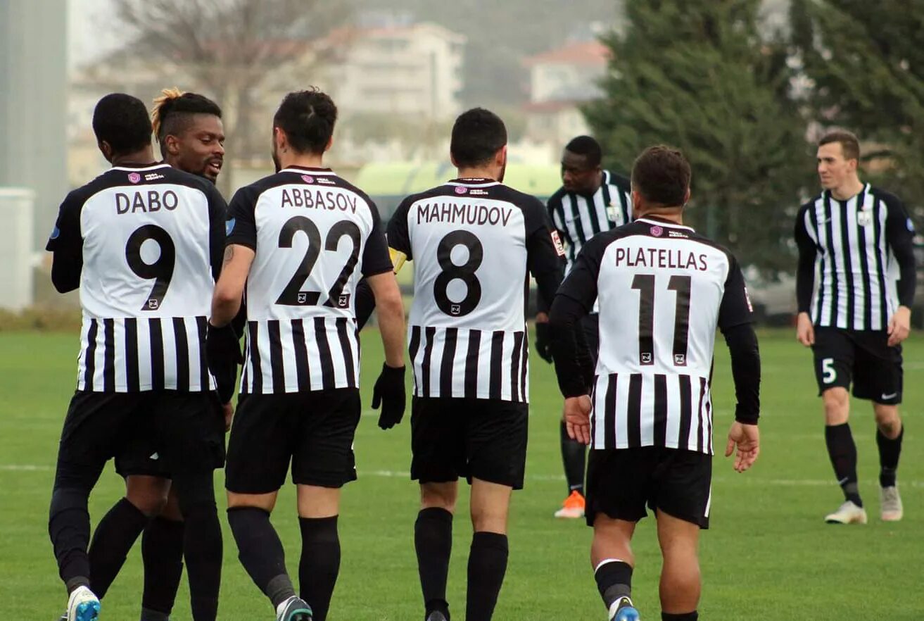 Фк нефтчи. Форма фк нефтчи. Футбольная команда нефтчи баку. Нефтчи баку ссср. Нефтчи баку.