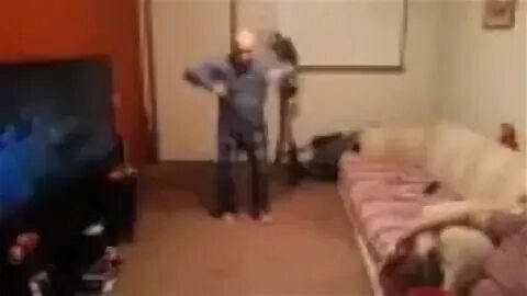 Отец станцевал на похоронах дочери. Давай танец с невестой. Отец станцевал. Отец обещал. Отец станцевал.
