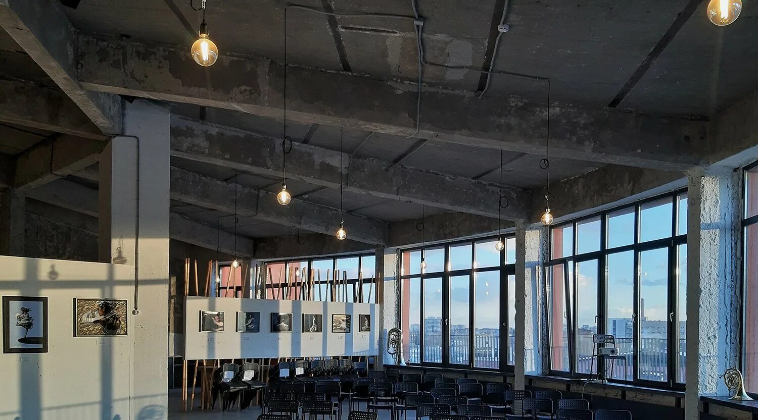 Неоклассика эйнауди концерт в планетарии 25. Дом симпл мьюзик. Симпл мьюзик хлебозавод. Симпл мьюзик хлебозавод. Дом симпл мьюзик.