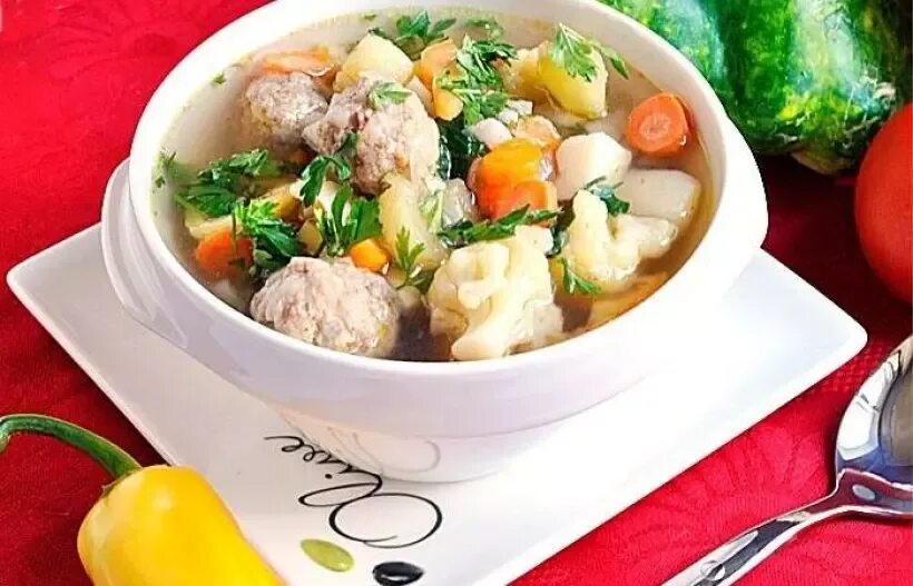 ТЕФТЕЛЕВЫЙ суп. Суп с тефтелями. Овощной суп с тефтелями. Суп с клецками.