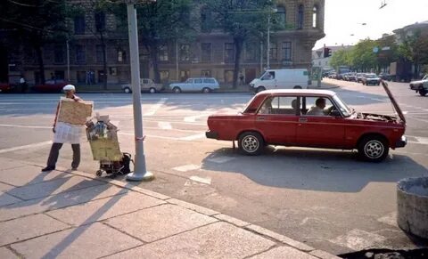 На улицах города начались