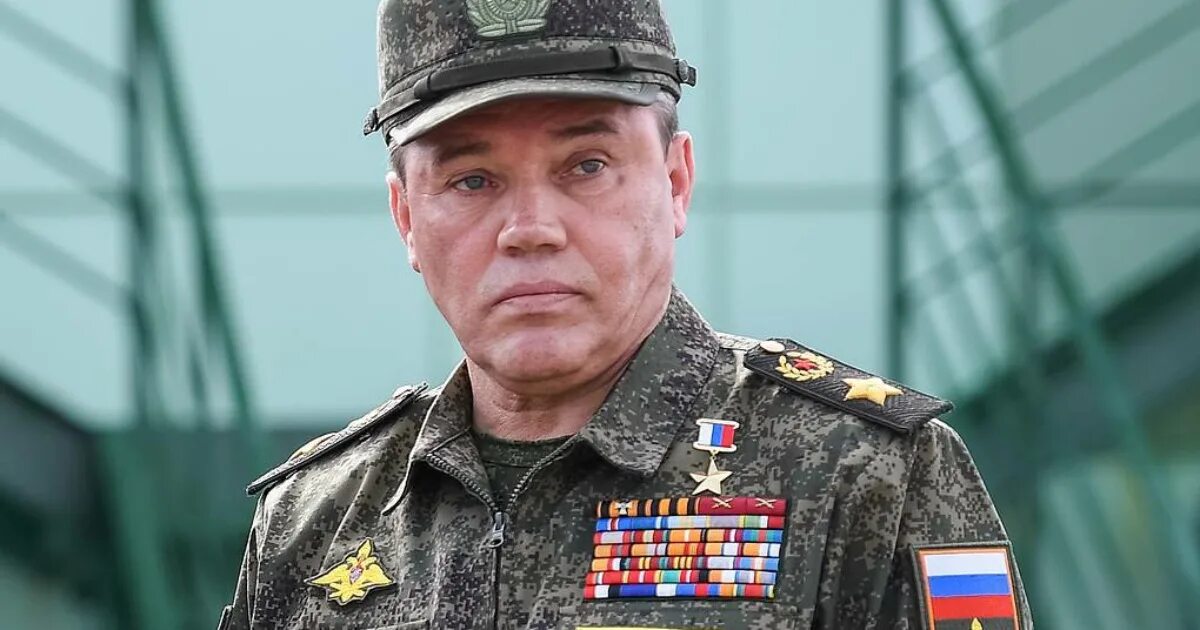 Начальник генштаба. Начальник штаба северо западного первого украинского. Главнокомандующий генерал всу. Начальник генерального штаба белоруссии гулевич. Начальник генштаба муженко.