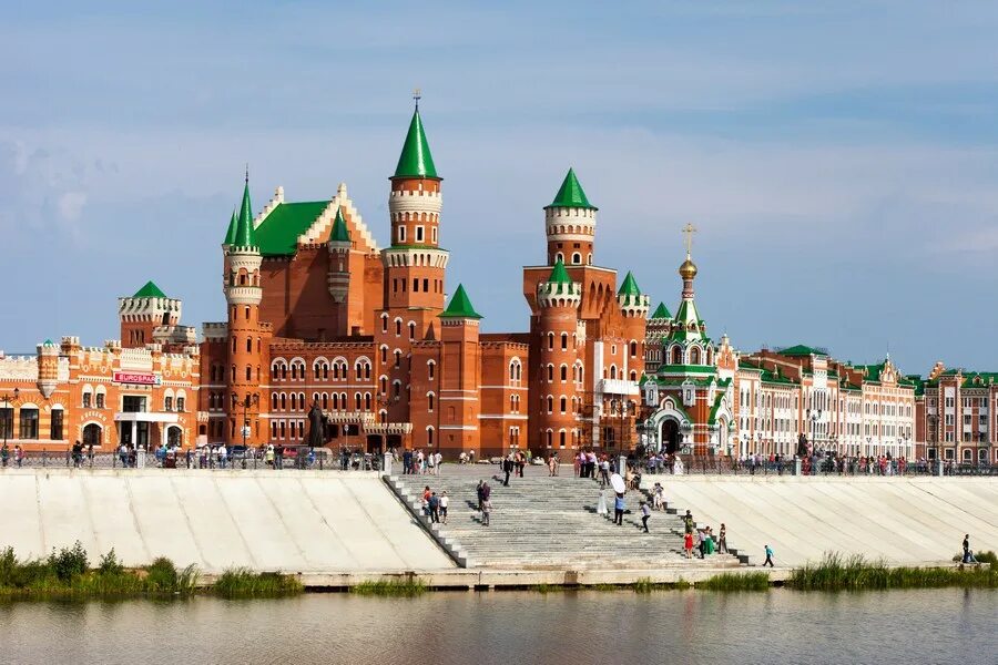 Замок в центре йошкар-оле. Йошкар ола за один день самостоятельно. Республиканский театр кукол йошкар-ола. Йошкар-ола достопримечательнос. Йошкар ола за один день самостоятельно.