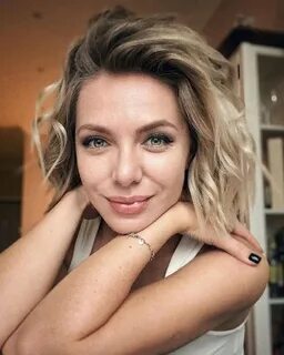 Ресейлік әйелдер есектерінің фотосуреттері