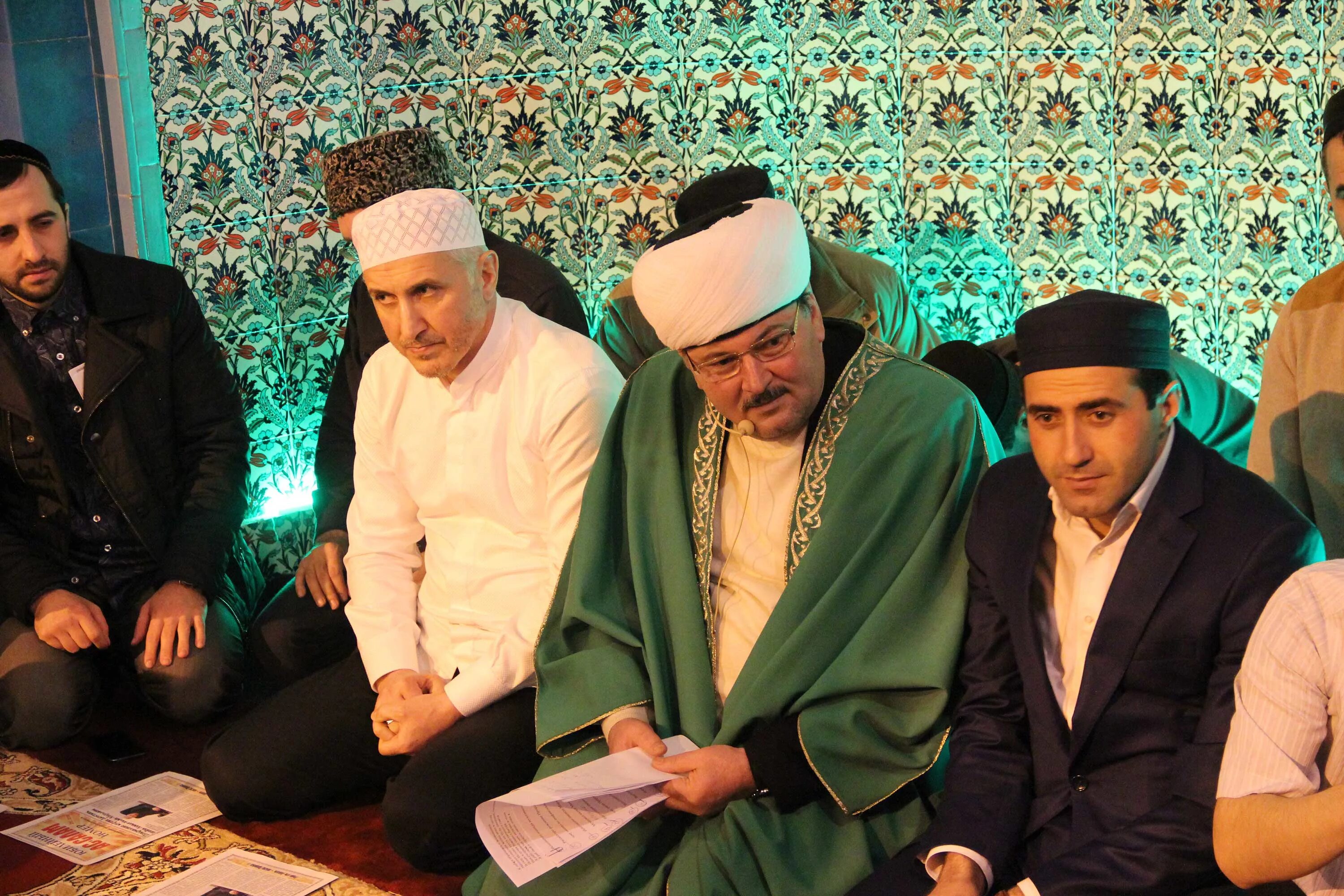 Мавлид – день рождения пророка мухаммада. Мавлид в мечети. Мавлид праздник. Маулид цдум. Мавлид ан-наби рождение пророка.