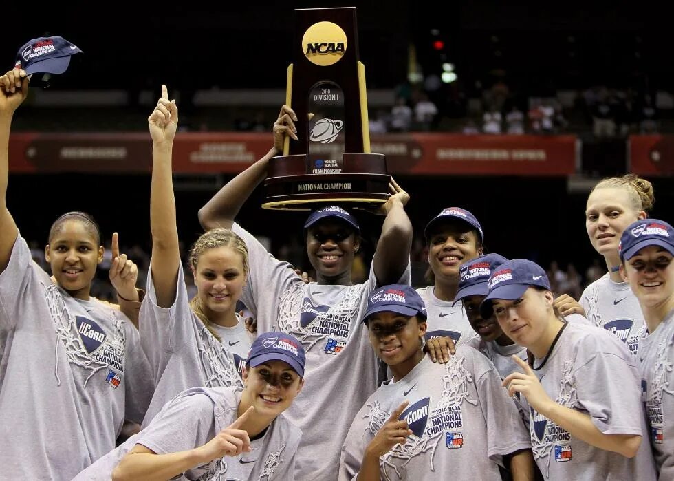 Энджел риз баскетбол. Aari mcdonald. Brionna jones basketball player. Ncaa women. Snapwins ncaa.