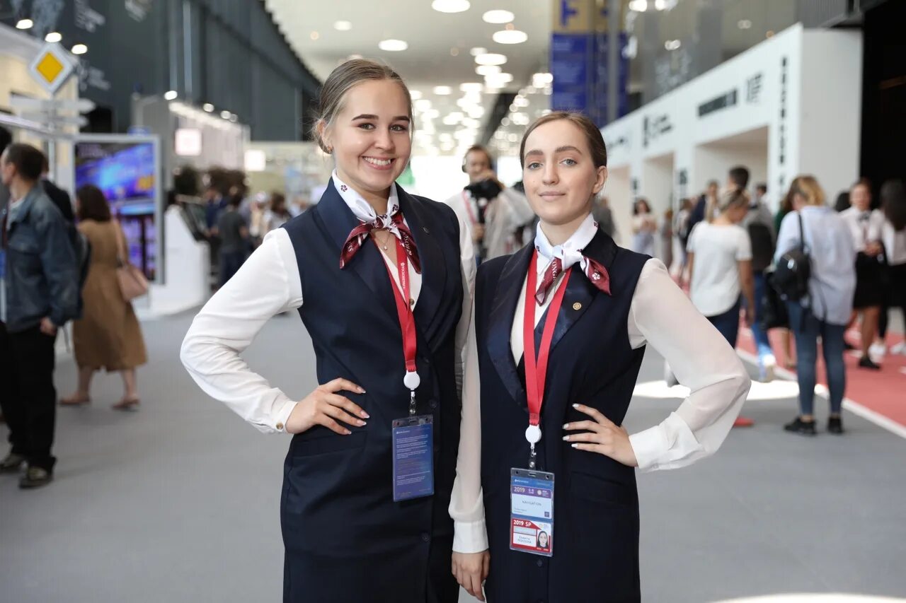 Вакансии спб международная. Образовательный салон 2022. Экспофорум ярмарка недвижимости 2023. Экспофорум мир лазеров и оптики 2023 гуап. Международное сообщество.