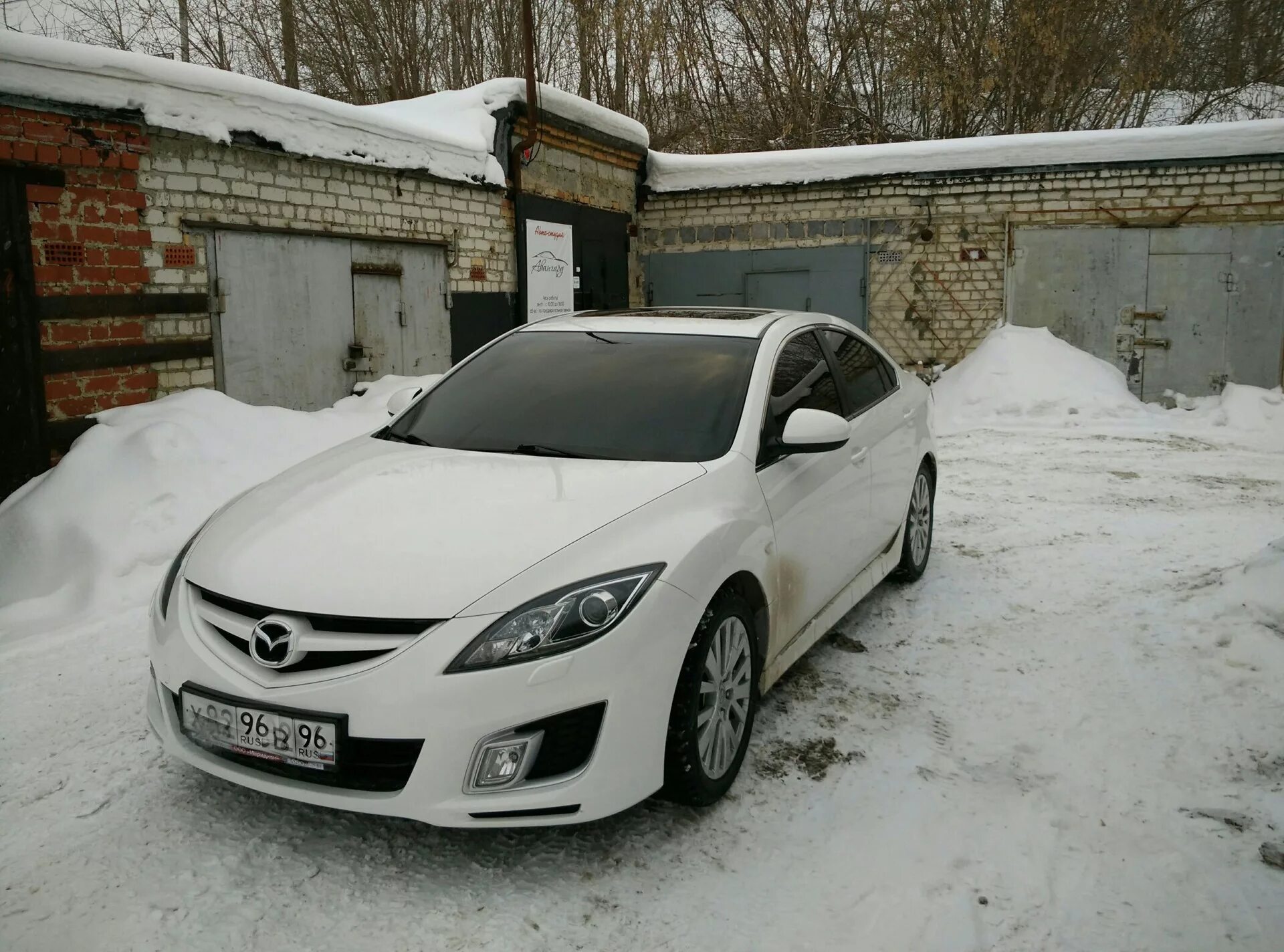 Мазда 6 лоб 35 бока 15. Mazda 6 тонировка 35 вкруг. Мазда 6 GH 35 тонировка. Mazda 6 тонированная.