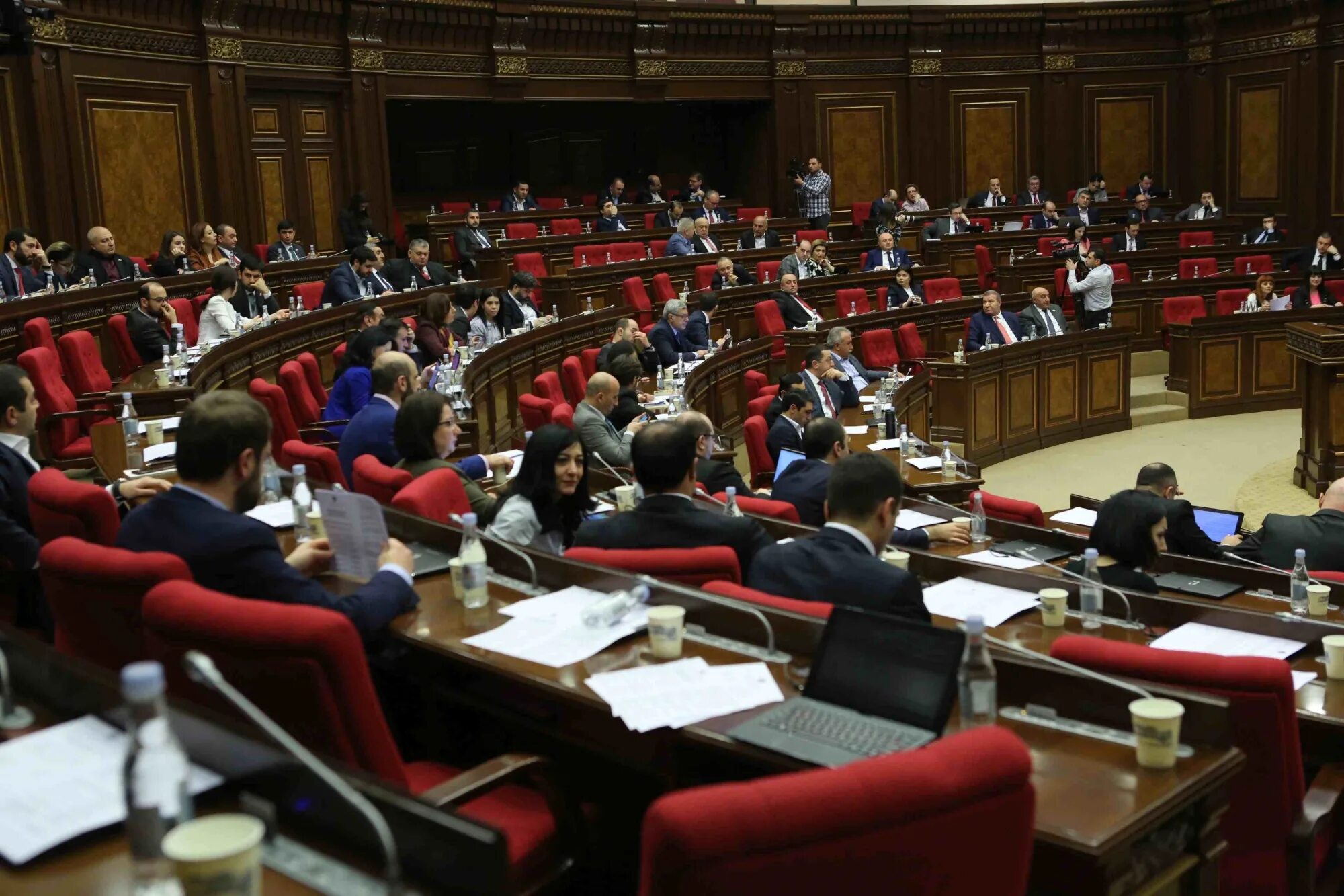 депутат народного собрания республики дагестан абакар магдиев. всебелорусское собрание 2022. депутат народного собрания. 7 белорусское народное собрание. парламент республики дагестан.