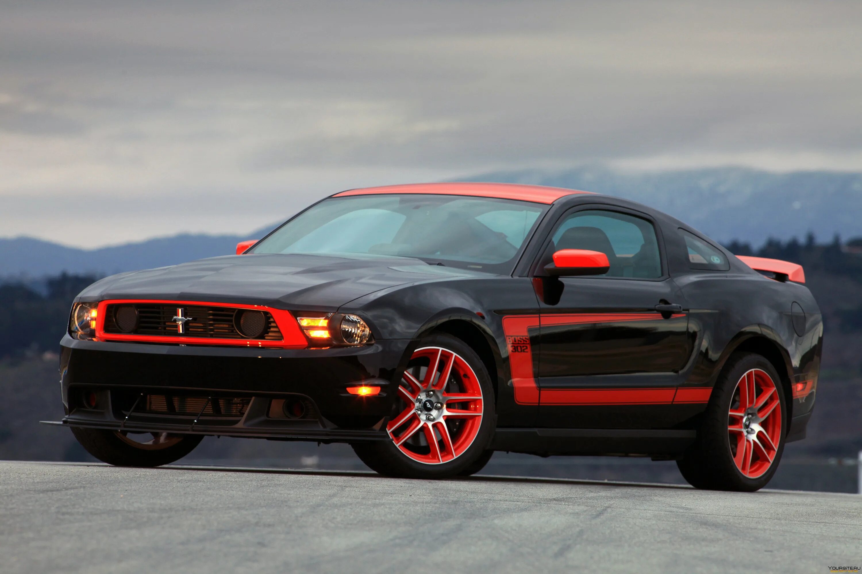 Мощь машины. Ford Mustang Boss 302 2012. Ford Mustang Boss 302 2015. Ford Mustang Boss 302 Laguna Seca. Мустанг босс 302.