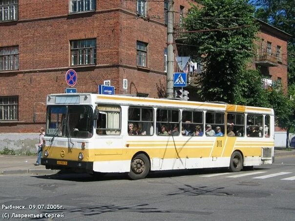 Рыбинский автобус. 6.09.2005 Рыбинск.