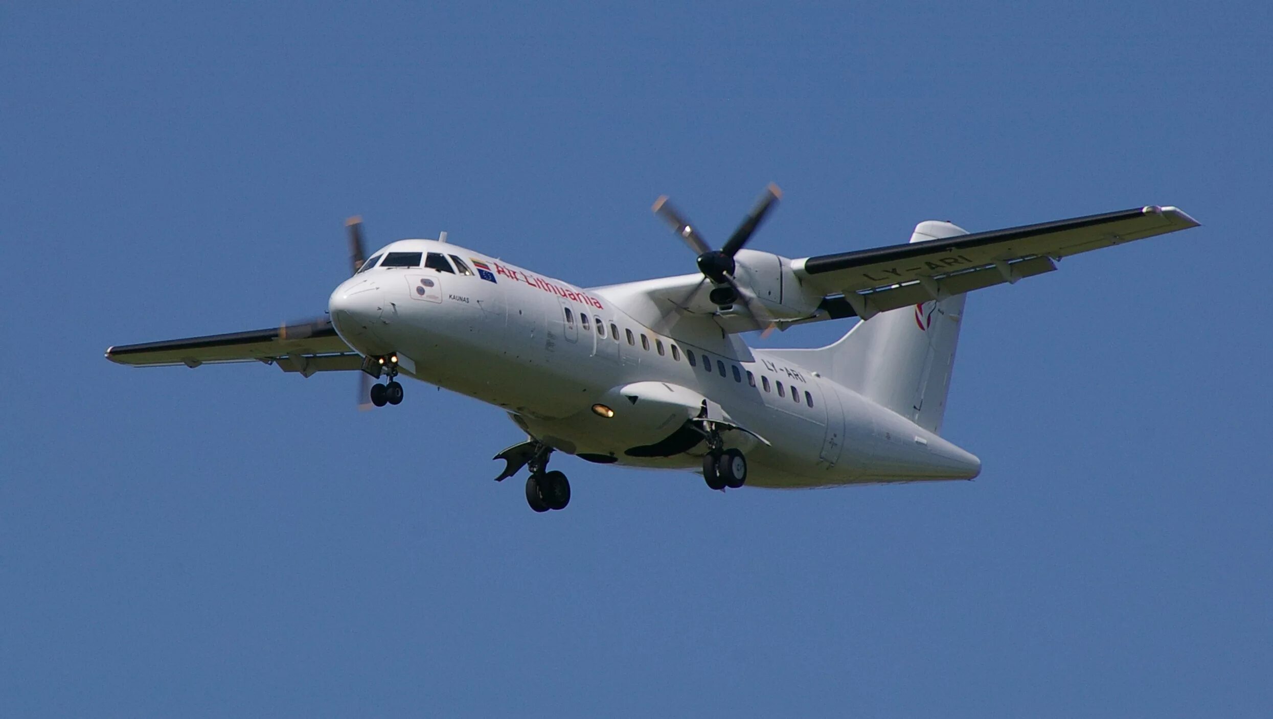 SALVADOR (SBSV) - ILHEUS (SBIL) / ATR 72-600 AZUL / REAL FLIGHT SIMULATOR 1.4.2 