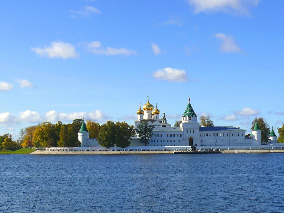 Троицкий Ипатьевский монастырь. Город Кострома Ипатьевский монастырь. Ипатьевский монастырь костром. Свято-Троицкий Ипатьевский мужской монастырь, Кострома. Ипатьевский монастырь сайт