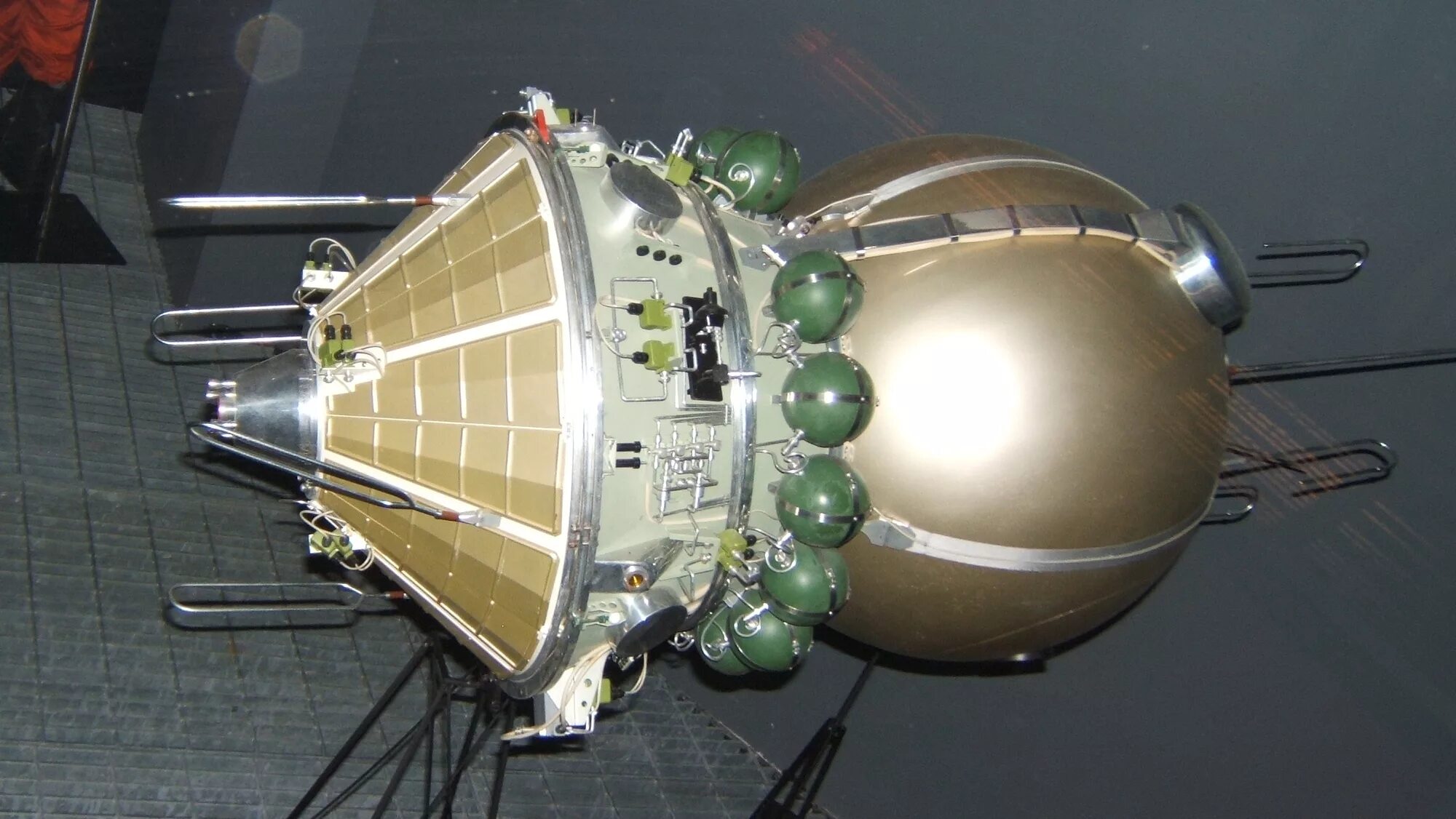 Космический аппарат Гагарина Восток-1. Первый пилотируемый космический корабль Восток-1. Пилотируемый космический корабль Восток. Первый пелотируемый корабльвостоук.