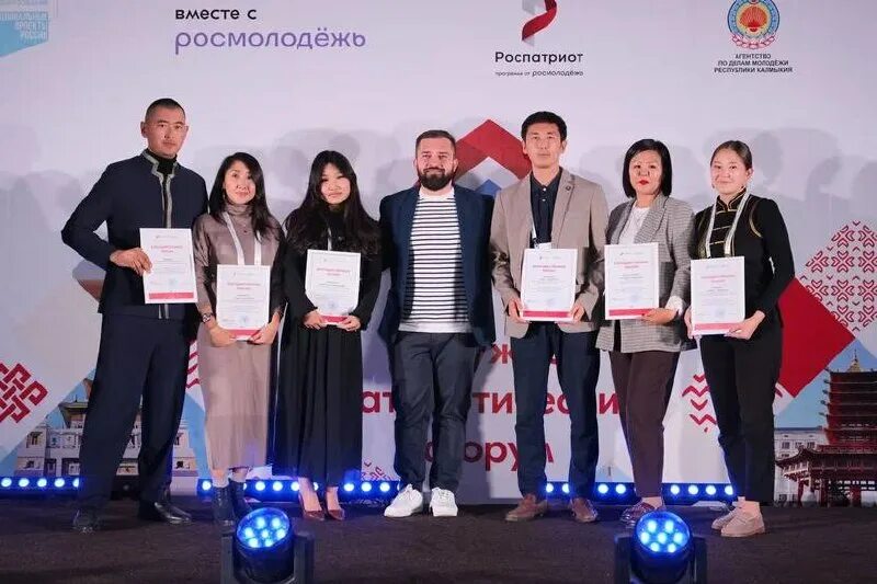 форум каждым. мероприятие конференция. наталья водянова каждый ребёнок достоин семьи. форум каждым. форум.