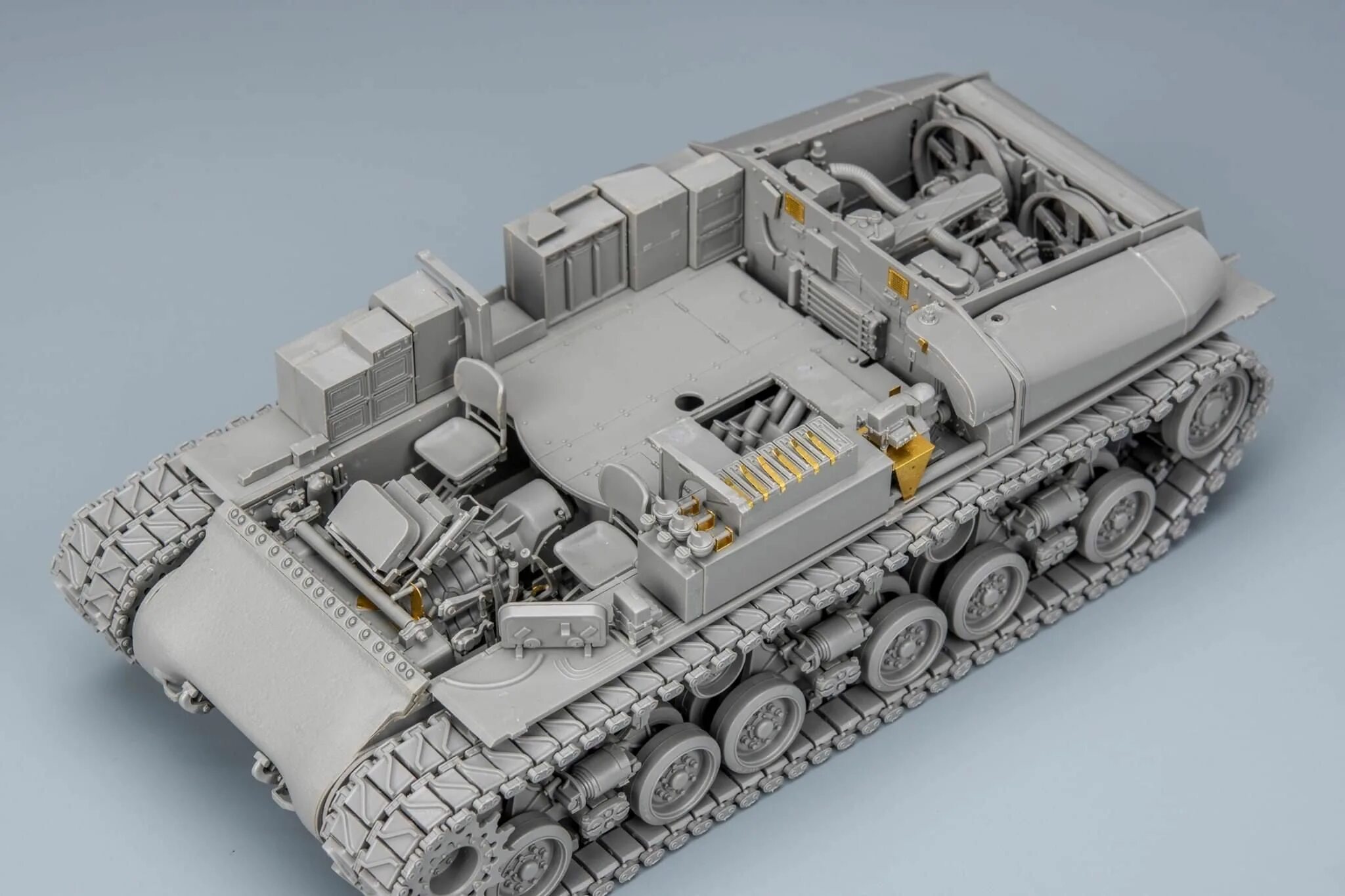 13 5 1 35. Tiger 1/35 RFM интерьер. RFM 1/35. RM-5042 m4a3 76w HVSS Sherman w/Full Interior Rye field model (RFM), 1/35. RFM 1/35 Sherman.