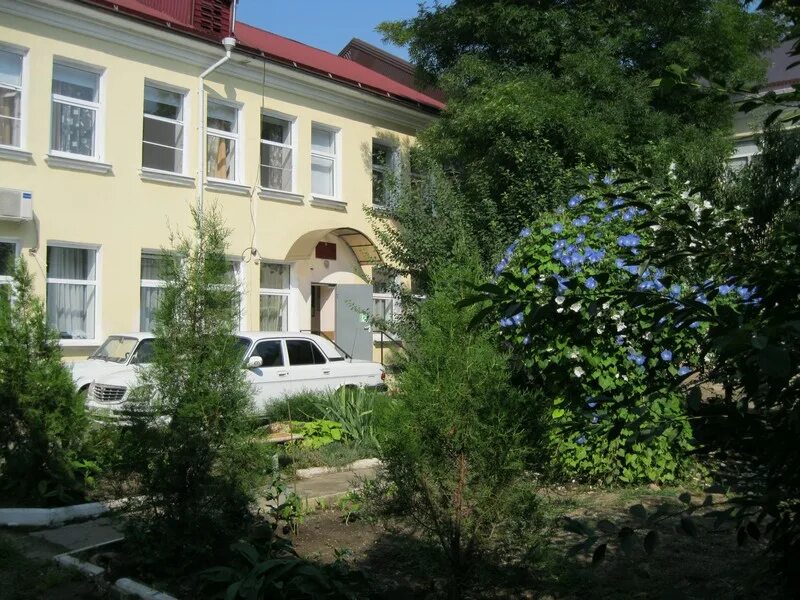 Армавирский дом интернат для престарелых и инвалидов. Интернат для инвалидов в краснодарском крае. Отрадная кафе лазорик. Дом инвалидов краснодарский край. Дом-интернат для престарелых горячий ключ.