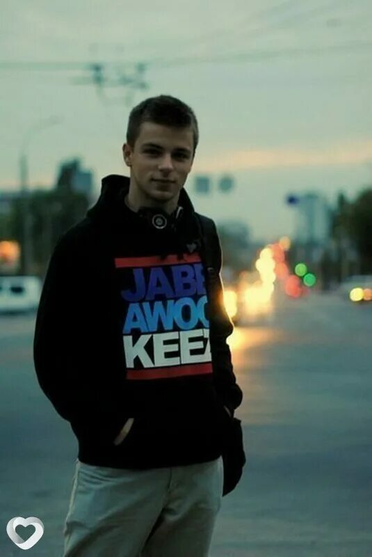 Мужские авы. Накаченные подростки. Артем сафонов. Игорь мирный. Нормальный пацан картинки.