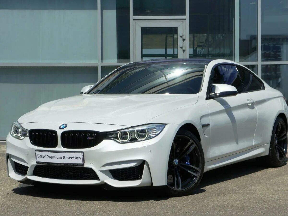 Bmw 4 купить. BMW м4 белая. БМВ м4 f82 белая. БМВ м4 купе белый. БМВ м4 2014.