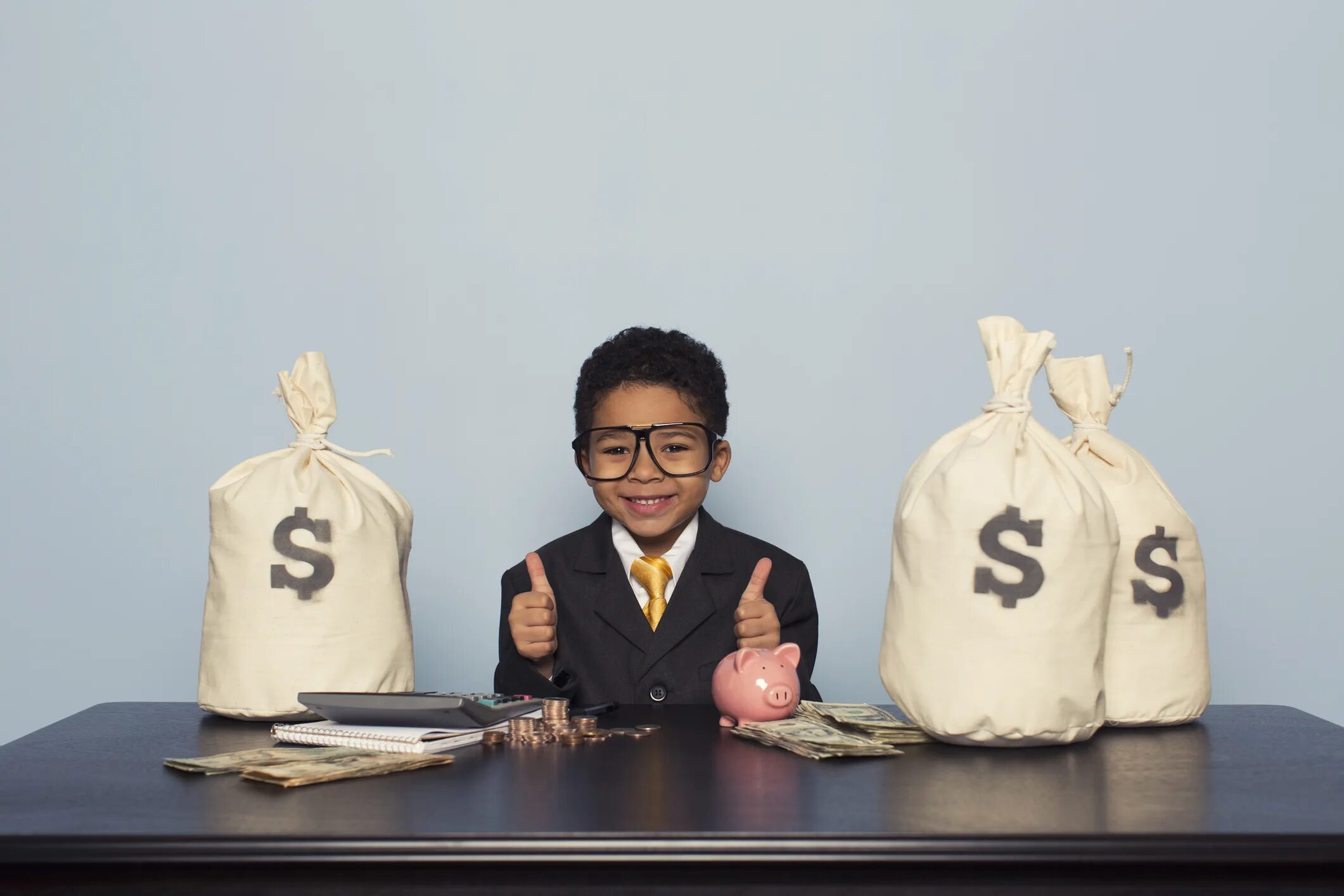 Tomorrow s money. Маусы финансисты. giving money for workers. sejak.