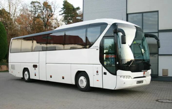 Ecolines париж. междугородние автобусы компании. московская столичная автобусная компания. компания автобус. Flixbus внутри.