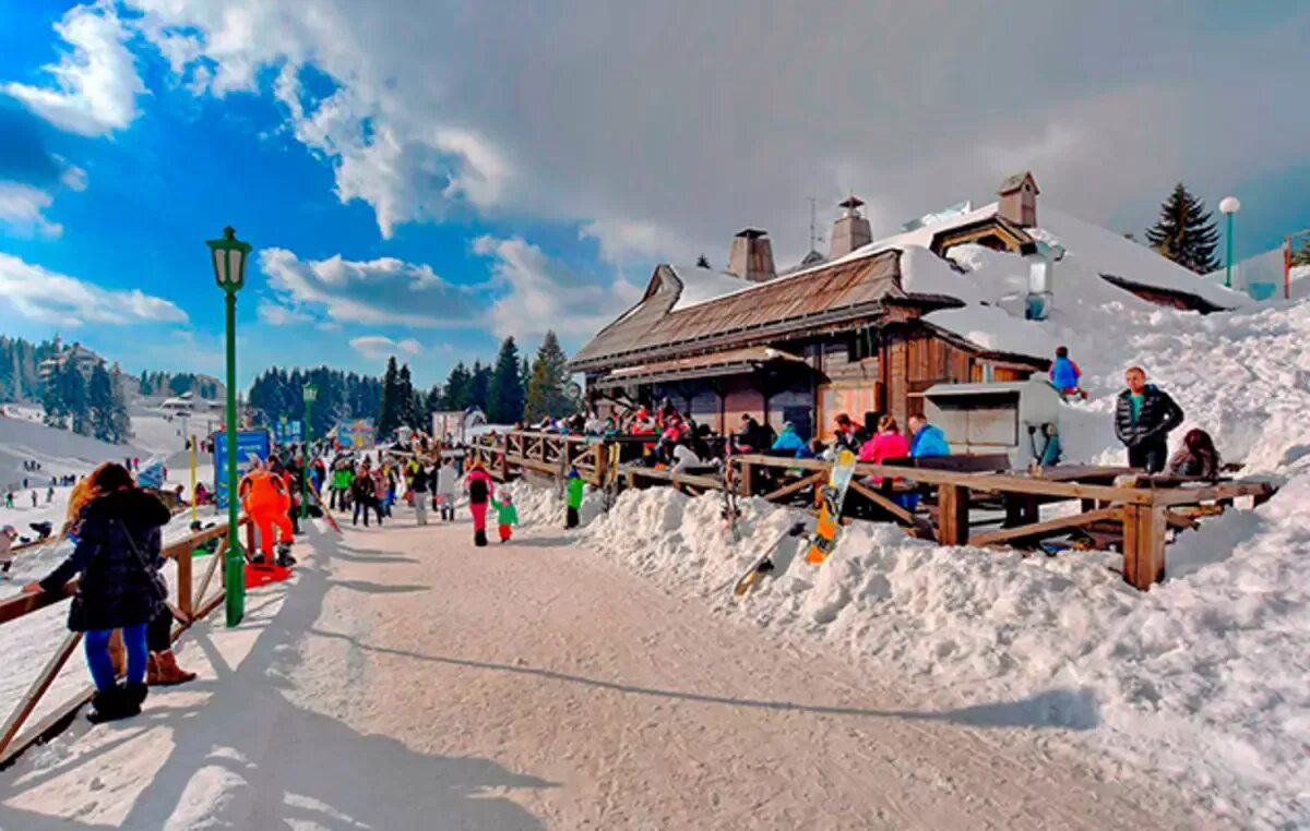 Сербия горнолыжный курорт. Копаоник Сербия. Копаоник горнолыжный курорт. Горнолыжка Сербия Копаоник. Горные лыжи в Сербии Копаоник.