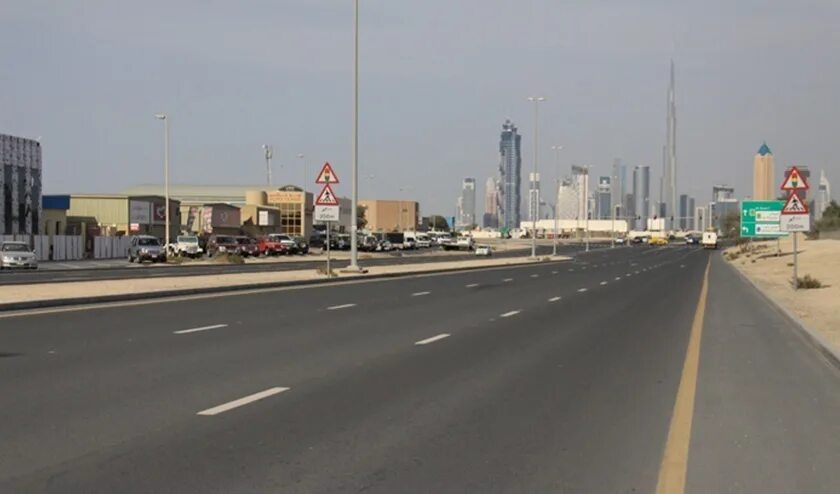 Дубай трасса. Дубай шоссе. Дубай дорога. Дубай дорога Центральная. Дороги ОАЭ автомобильные.