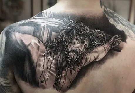 Тату Иисуса Христа на спине