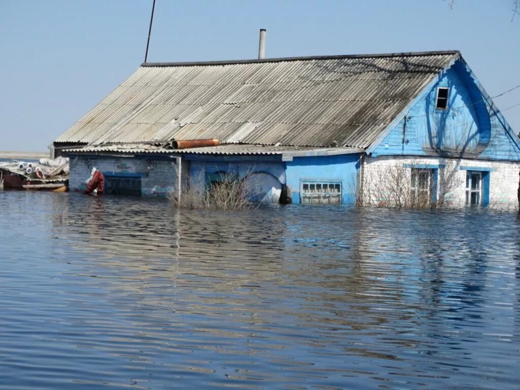 Наводнение в костанае. Село Кошевое Казахстан. Степановка Костанайская область. Паводок в Кустанайской области. Потоп в Караганде.