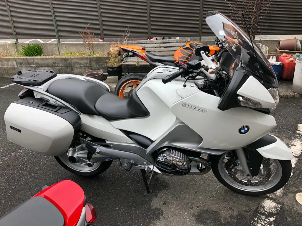Мотоциклы турист бу. Мотоциклы турист бу. Bmw r1100r. Victory cross country tour. Honda st 1200.