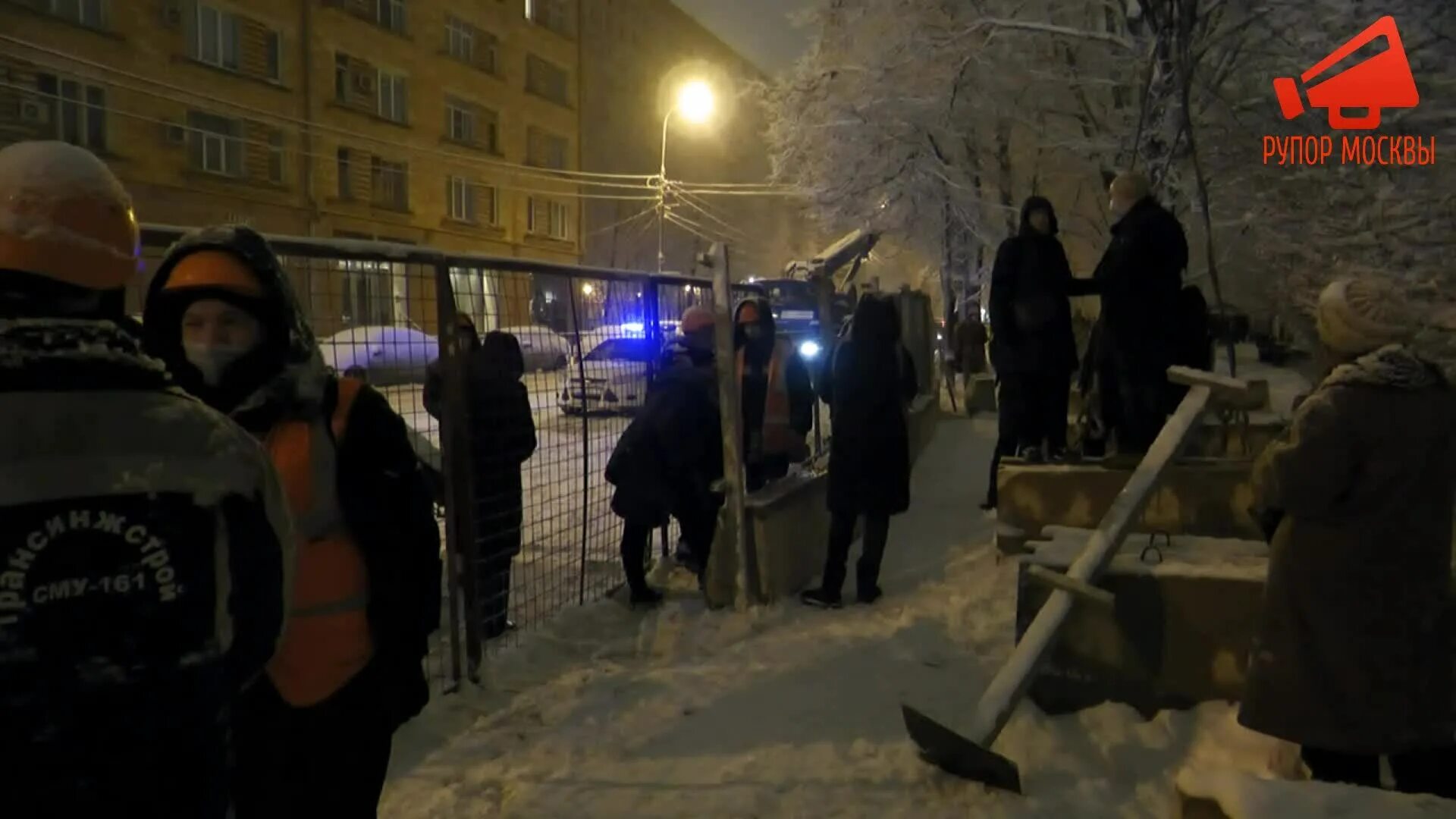 Стрельба в москве перед концертом пикника. Взрыв в 2004 году на улице Вавилова и Дмитрия Ульянова. Дмитрия Ульянова 7 Ульяновск жители против строительства. Взрыв в Москве сегодня 2023 ул Дмитрия Ульянова.