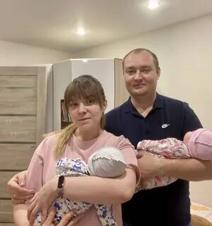 Родила двоих детей