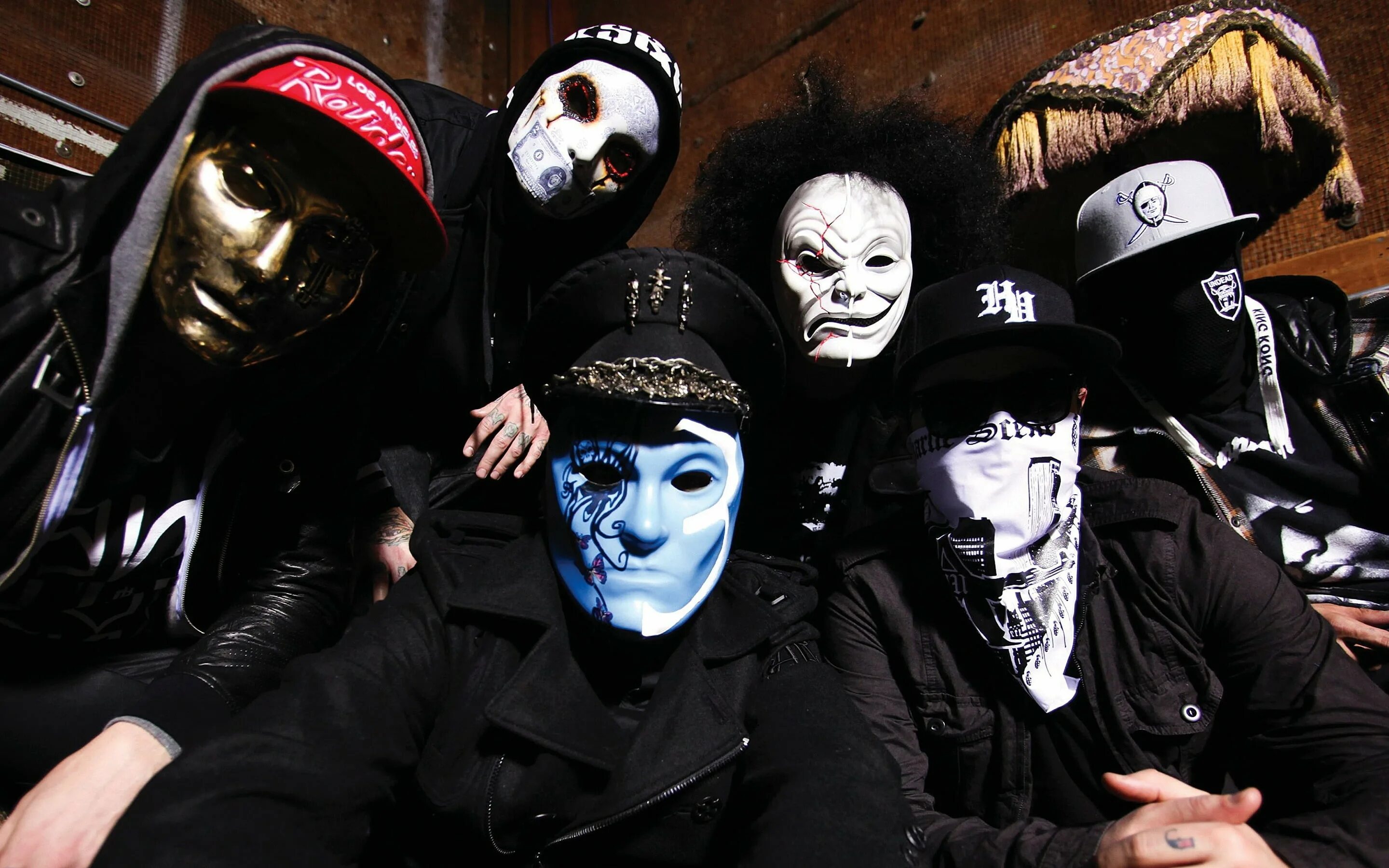 Группа Hollywood Undead. Голливуд андед в масках 5 человек. Маски группы Hollywood Undead. Hollywood Undead 2023. Маска лучшее слушать