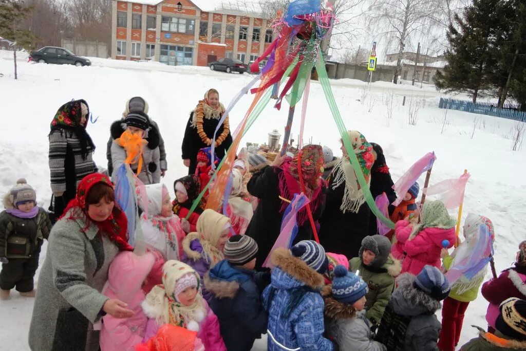 Масленица в детском саду. Масленица в детском саду на улице. Масленица в детском саду средняя группа на улице. Детям о Масленице в детском саду. Масленица в дубне 2024