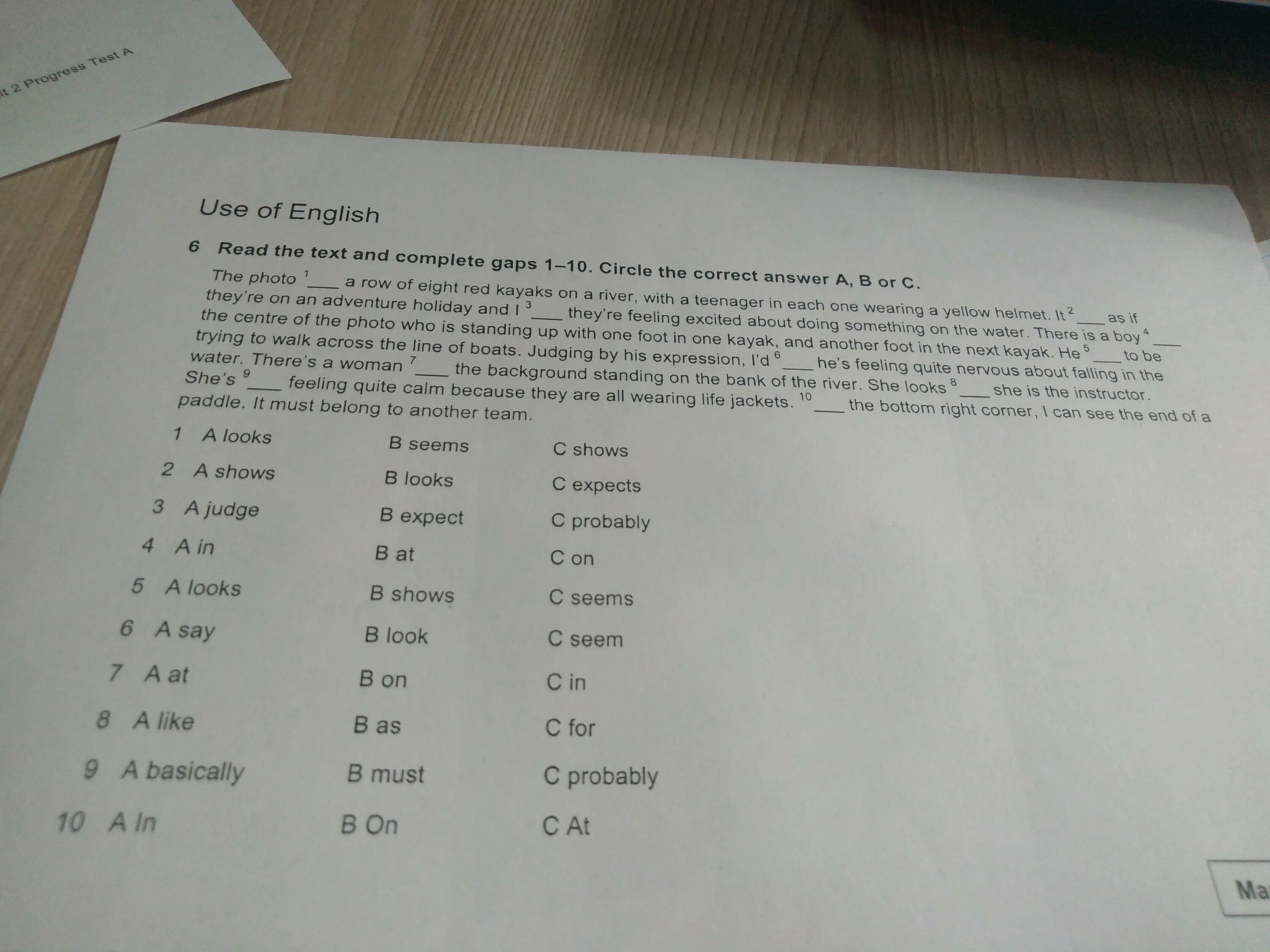 Read the text and complete the gaps. 1. Circle the correct answer.. Circle the correct answer a b. Текст complete. 10 read and choose