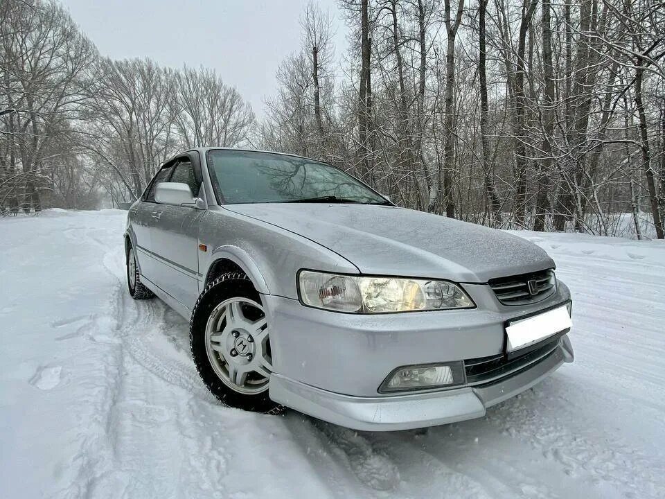 Хонда аккорд 2000 белая. Honda accord 6 2001 год. Хонда аккорд 6 в красноярске. Honda accord 6 белый. Honda accord 6 2000 год.