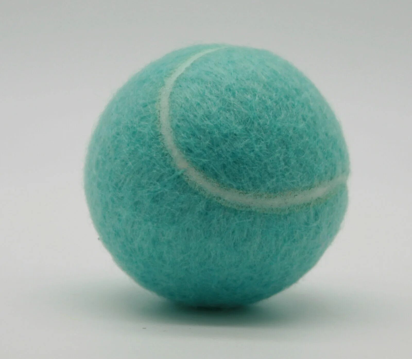 EW Balance теннисный мяч. Молд мяч теннисный. Теннисный мячик фиолетовый. Цвет теннисного мяча. Первый теннисный мяч