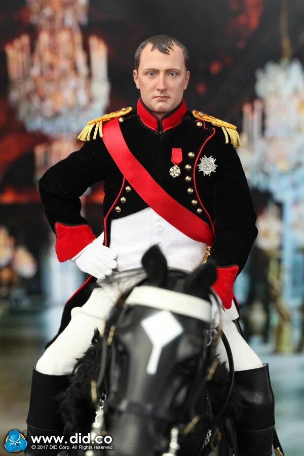 Наполеон бонапарт купить. Наполеон 1 Бонапарт. Наполеон 3 на коне. Император Бонапарт avant. Наполеон фото императора.
