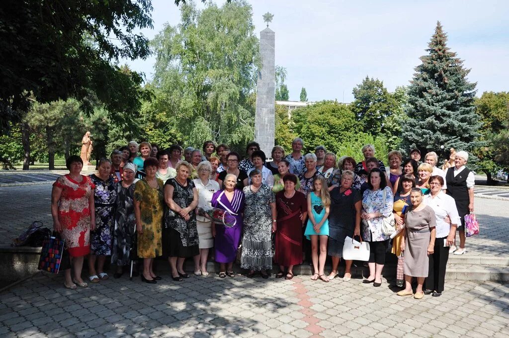 Погода в слободзее. Гос администрация Слободзея. ПМР пгт Слободзея. Слободзея центр ПМР. Слободзея ПМР достопримечательность.