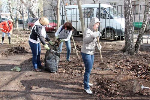 Сайт жилищник головинского района. Жилищник Раменки субботник. Головинский район субботники управы. ГБУ Жилищник района Гольяново на субботнике. ГБУ Жилищник Головинского района.