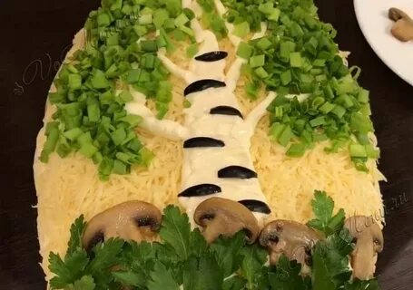 Салат белая береза с курицей и яблоком